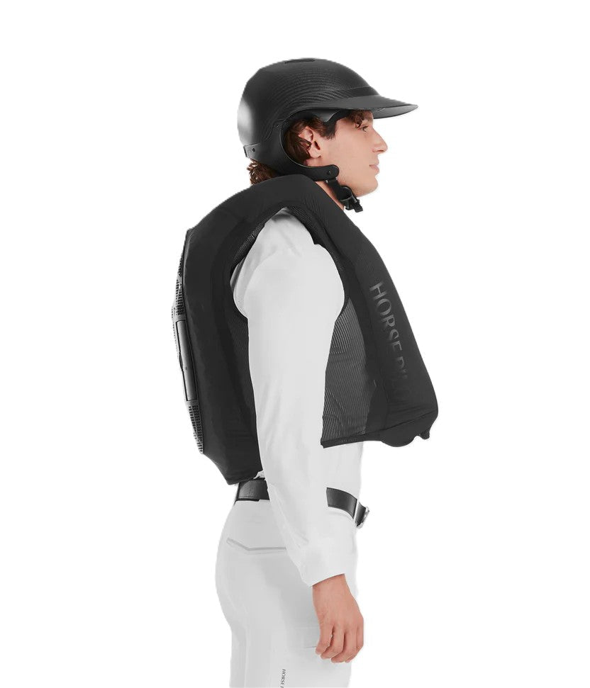 Safe riding with an airbag vest: technology that makes the difference
