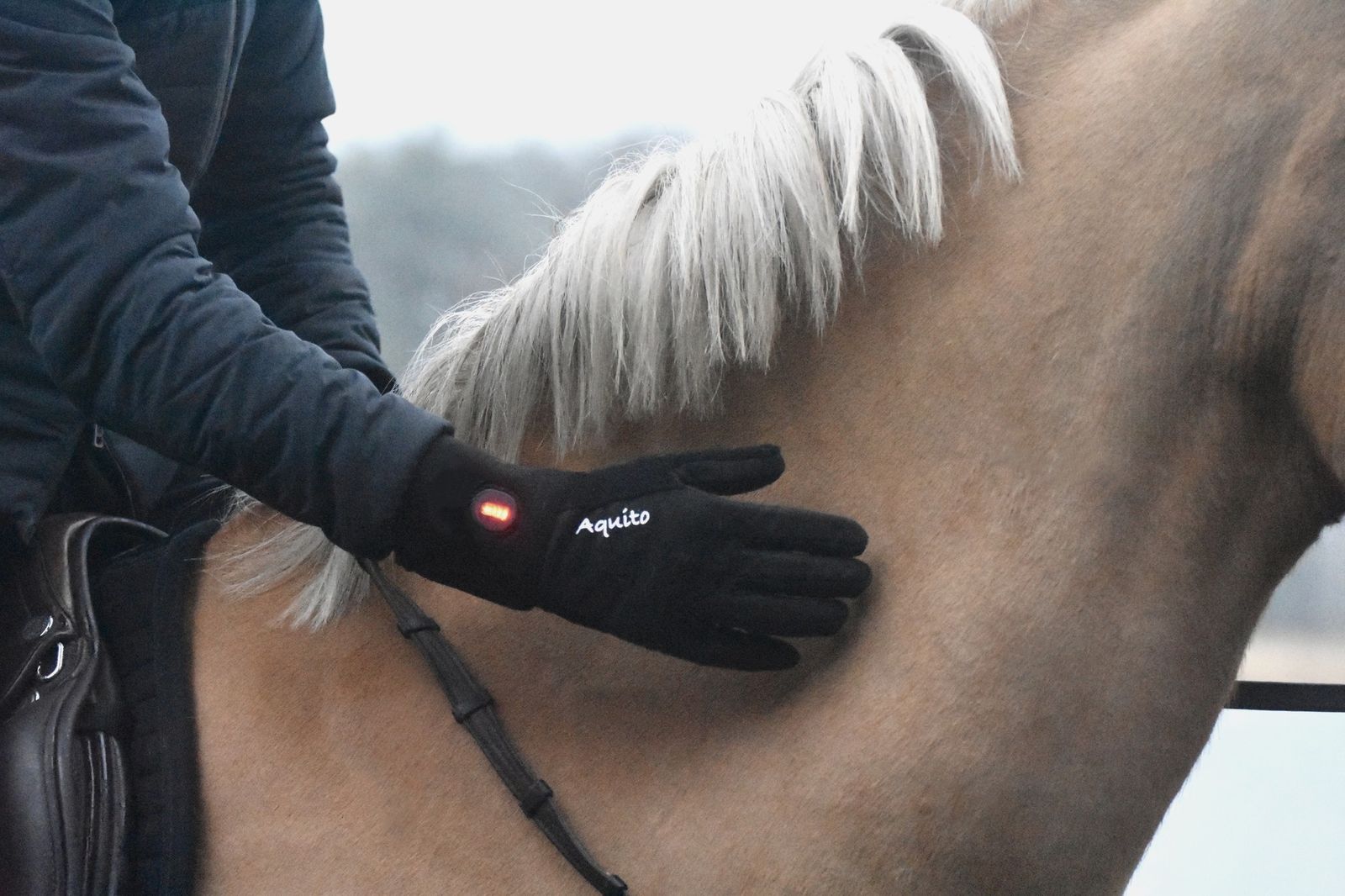 Aquito Heated Gloves: A Game-Changer for Winter