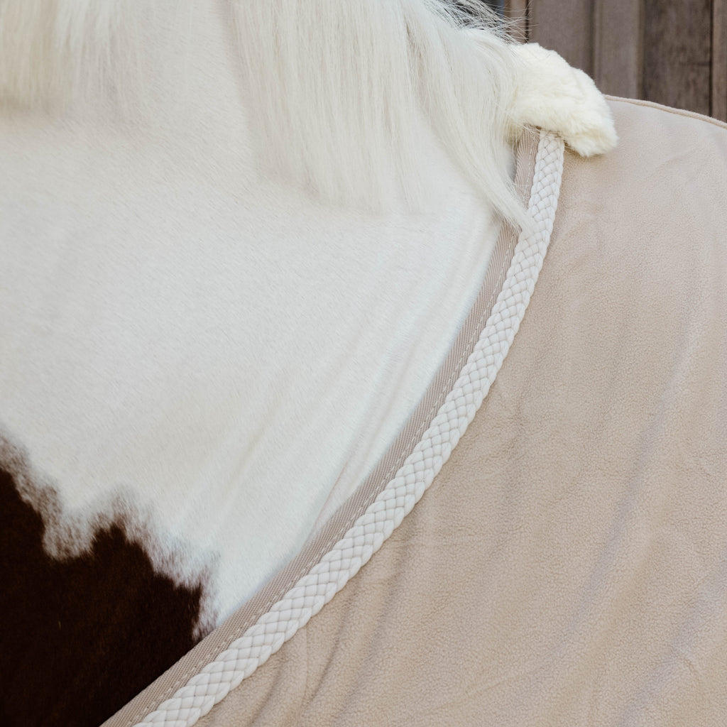 Kentucky Fleece Decke - Geflochtener Kordel