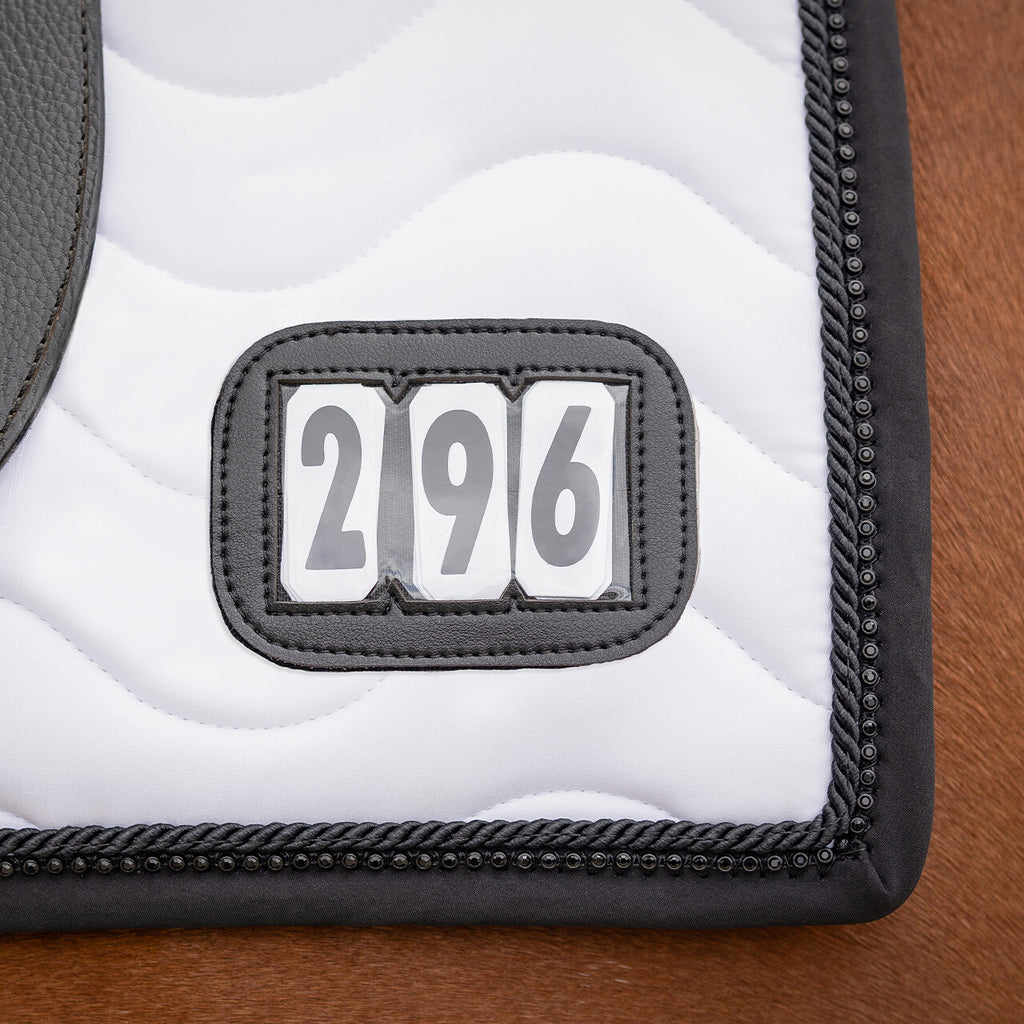 Tapis de selle QHP avec numéro - Saut d'obstacles