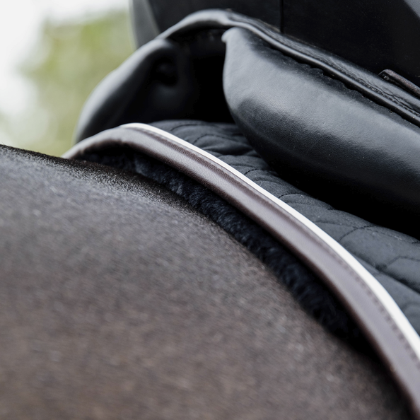 Kentucky Hautfreundliche Satteldecke - Dressur - Sternenmuster