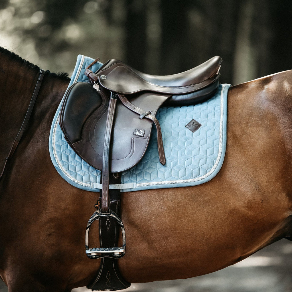 Kentucky Satteldecke Samt - Springen