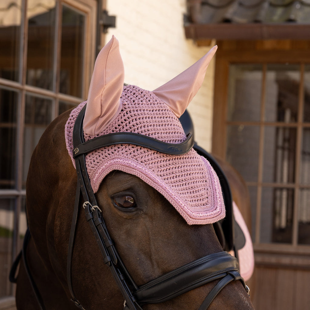 Kentucky Fly Bonnet Wellington Velvet Mini Pearls