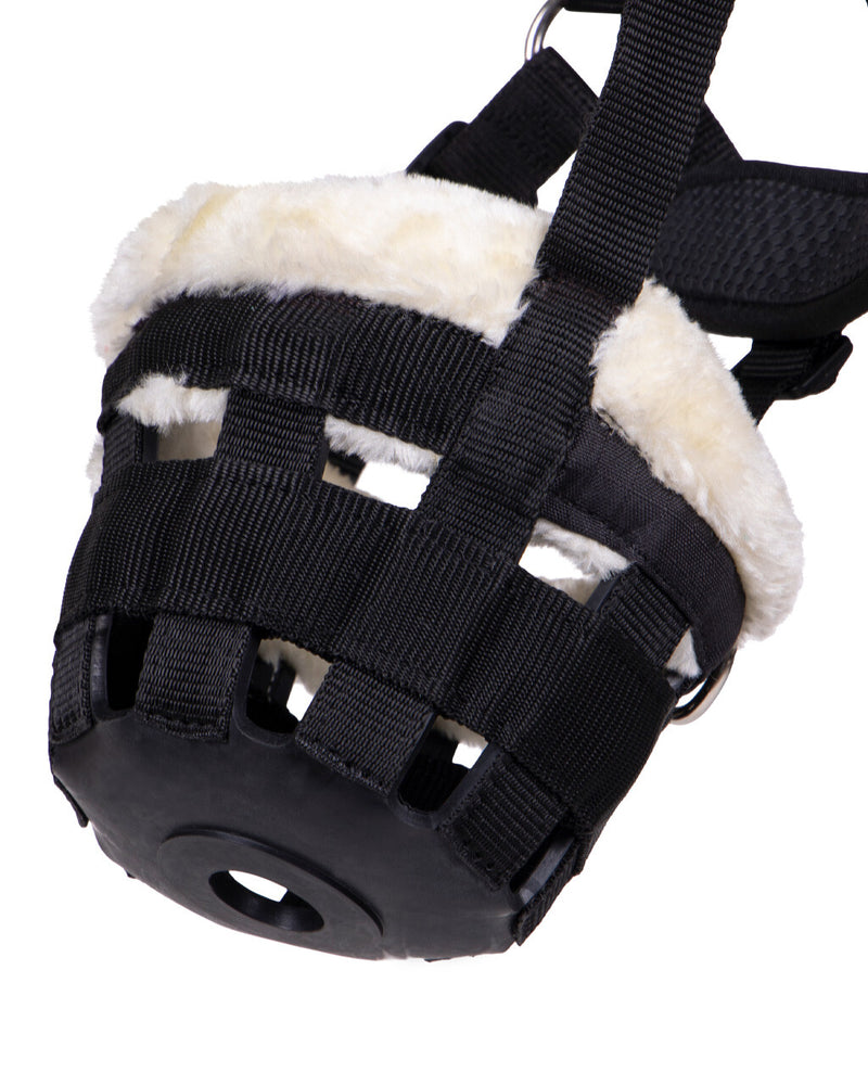 QHP Grazemuzzle With Fur