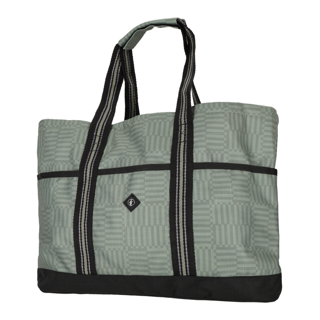 QHP Grooming Tote Bag Collection
