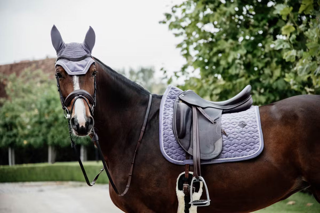 Kentucky Fly Bonnet Wellington Velvet - Soundless