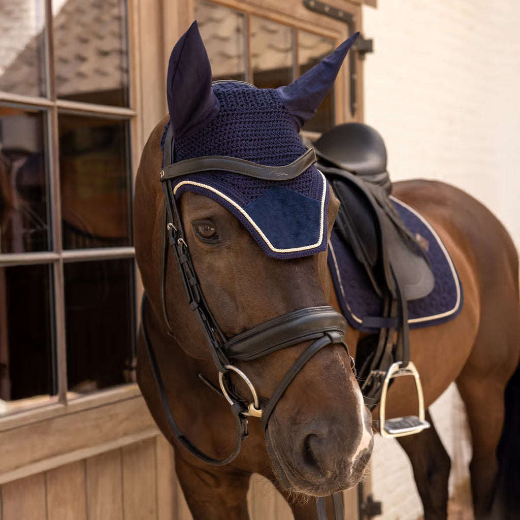 Kentucky Fly Bonnet Wellington Velvet - Soundless