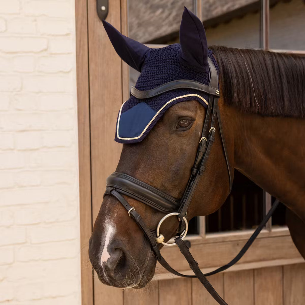 Kentucky Fly Bonnet Wellington Velvet - Soundless