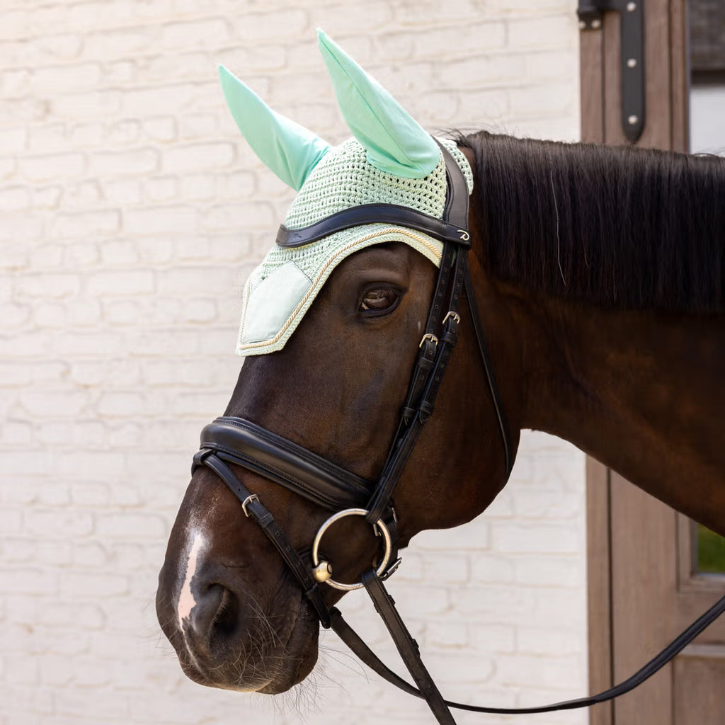 Kentucky Fly Bonnet Wellington Velvet - Soundless