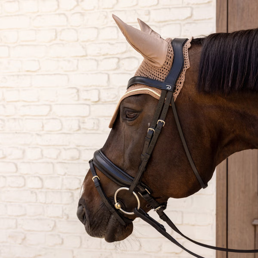 Kentucky Fly Bonnet Wellington Velvet - Soundless
