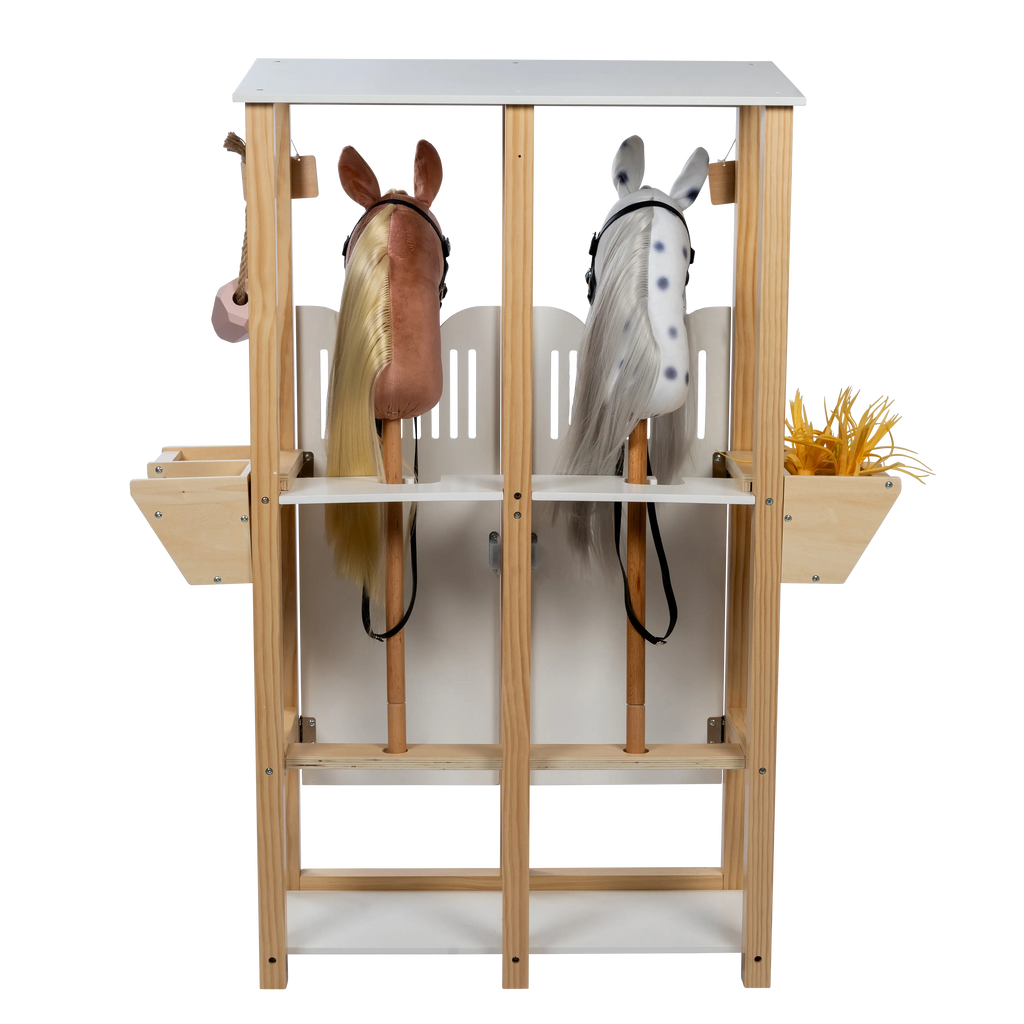 Par Astrup Stable – Pour Chevaux-Bâtons