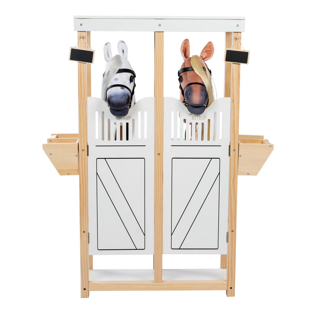 Par Astrup Stable – Pour Chevaux-Bâtons
