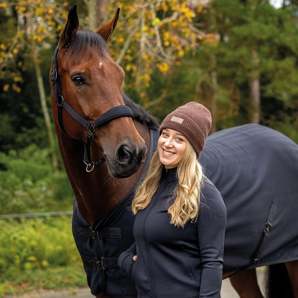 QHP Beanie Avenna