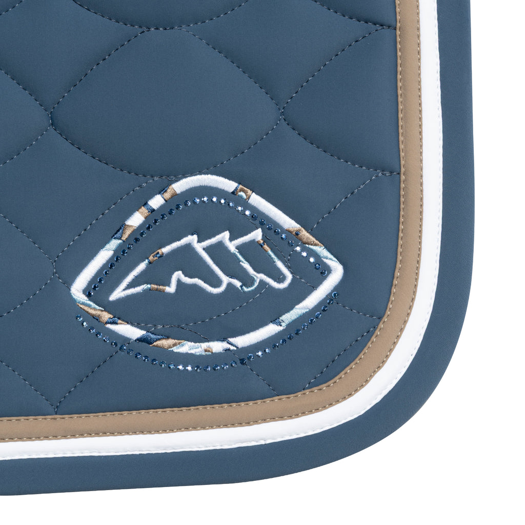 Equiline Sattelunterlage EQEROC Microstud Logo - Dressur