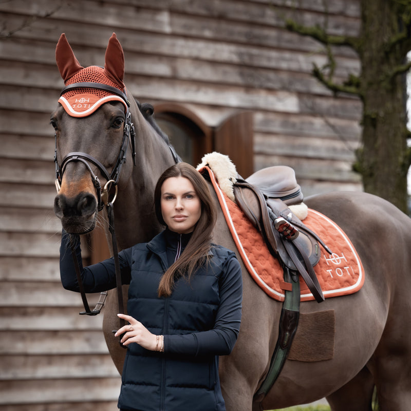 TOTI Equestrian Zadeldekje & Oornetje