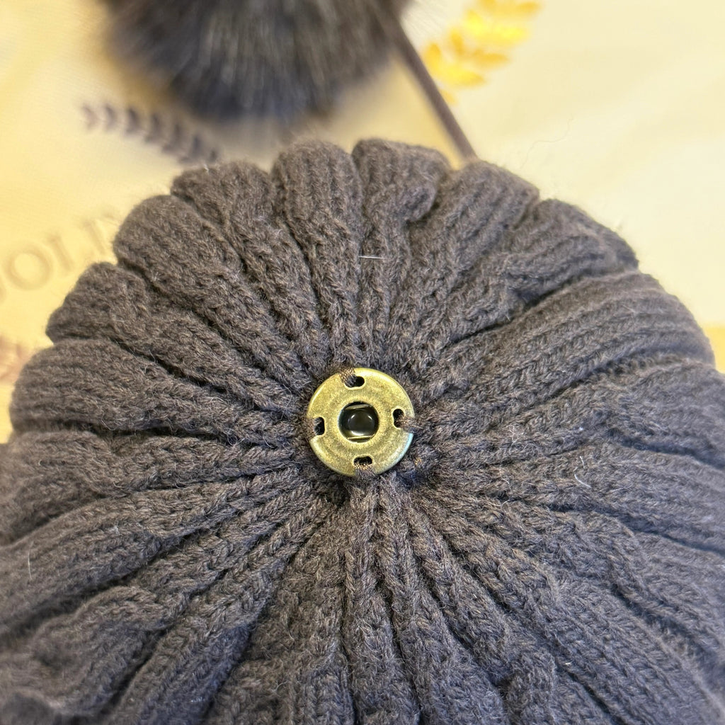 Joline Beanie Pompon