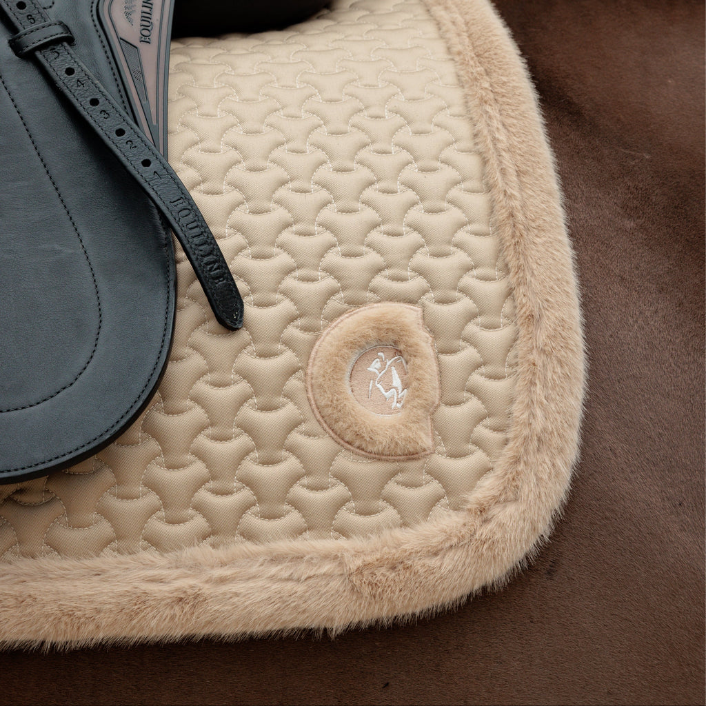 Kentucky Saddle Pad Fake Fur Plaited Quilt - Dressage