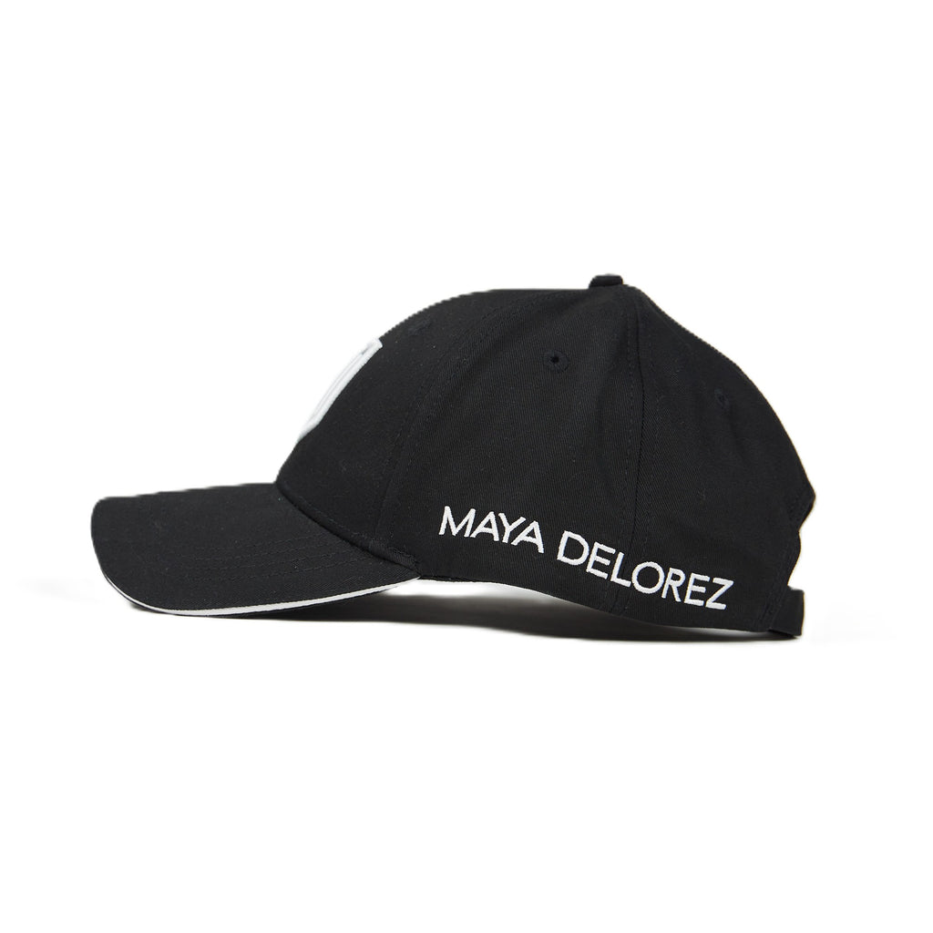 Maya Delorez Pet