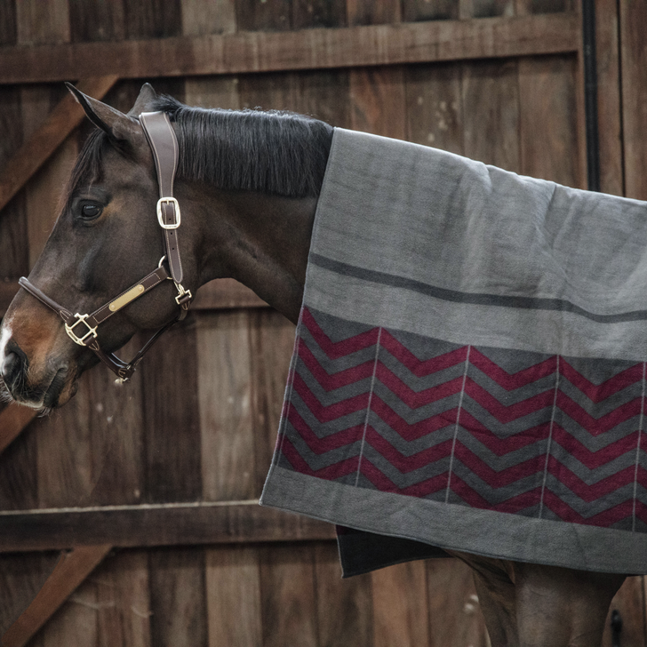 Kentucky Fleece-Decke Heavy Square - Fischgrät