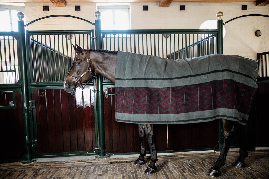 Kentucky Fleece-Decke Heavy Square - Fischgrät